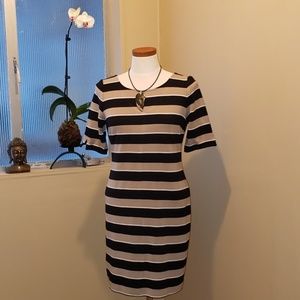 Banana  Republic  Blk- Kakhi-Wht knit dress.